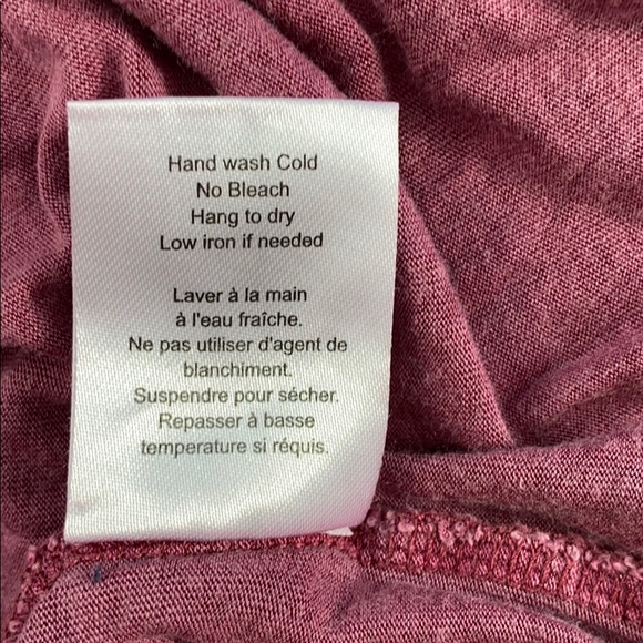 Aritzia flowy top - Picture 7 of 7